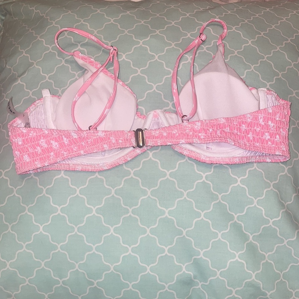 Swimsuit - Picture 4 of 4